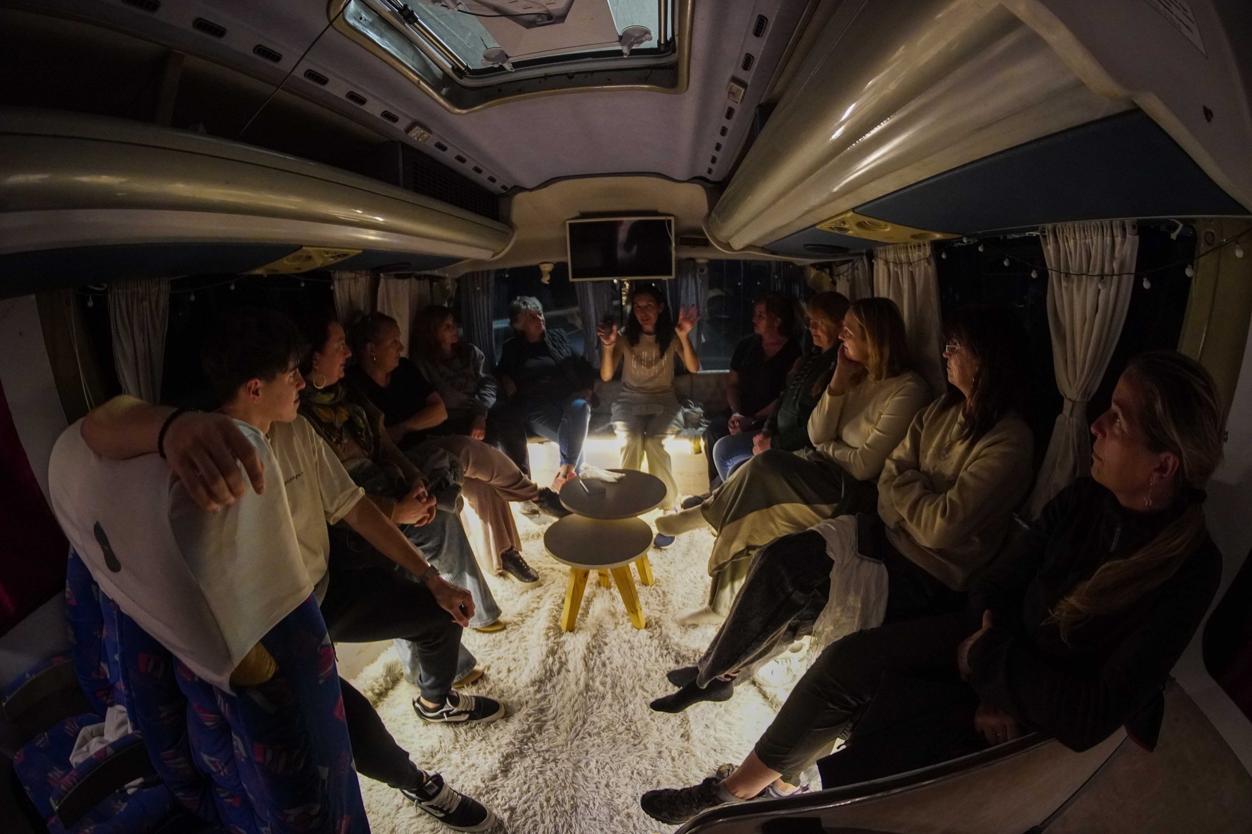 Interior del motorhome en ruta